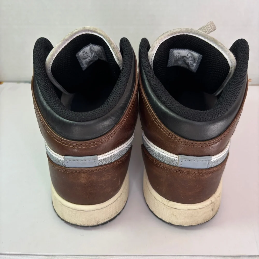 Nike Jordan 1 Mid SE White & Brown Sneakers with Embroidery 6.5Y - Picture 4 of 7
